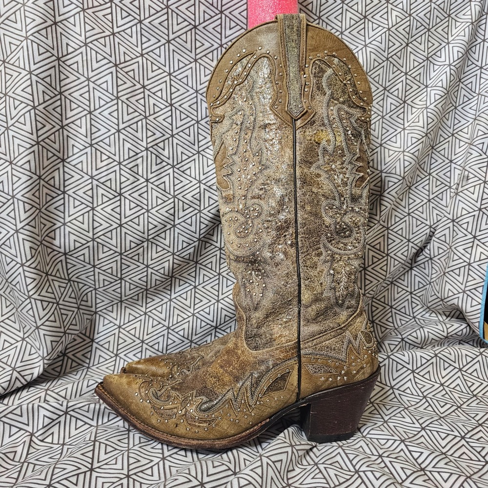 Johnny Ringo 9 Distressed Tan Leather Inlay Stud Embroidery Western Cowboy Boots